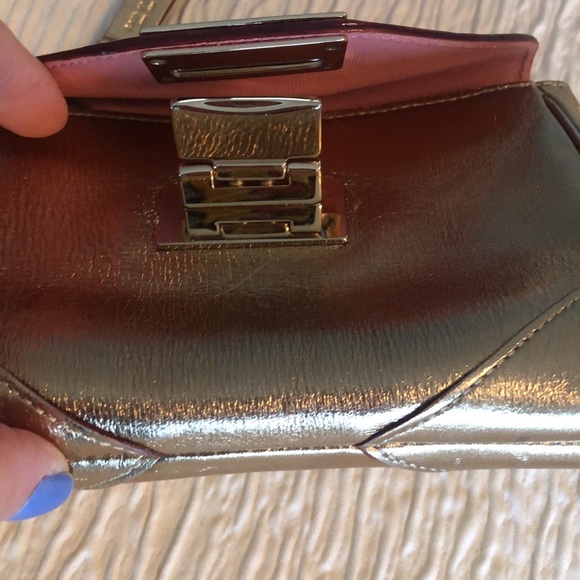 Kate Spade wristlet - Picture 9 of 9